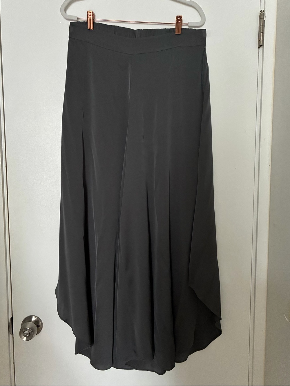 Quince Wide-Leg Flowing Pants in Charcoal Gray